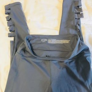 Victoria’s Secret Workout Tight Gray Ladder S